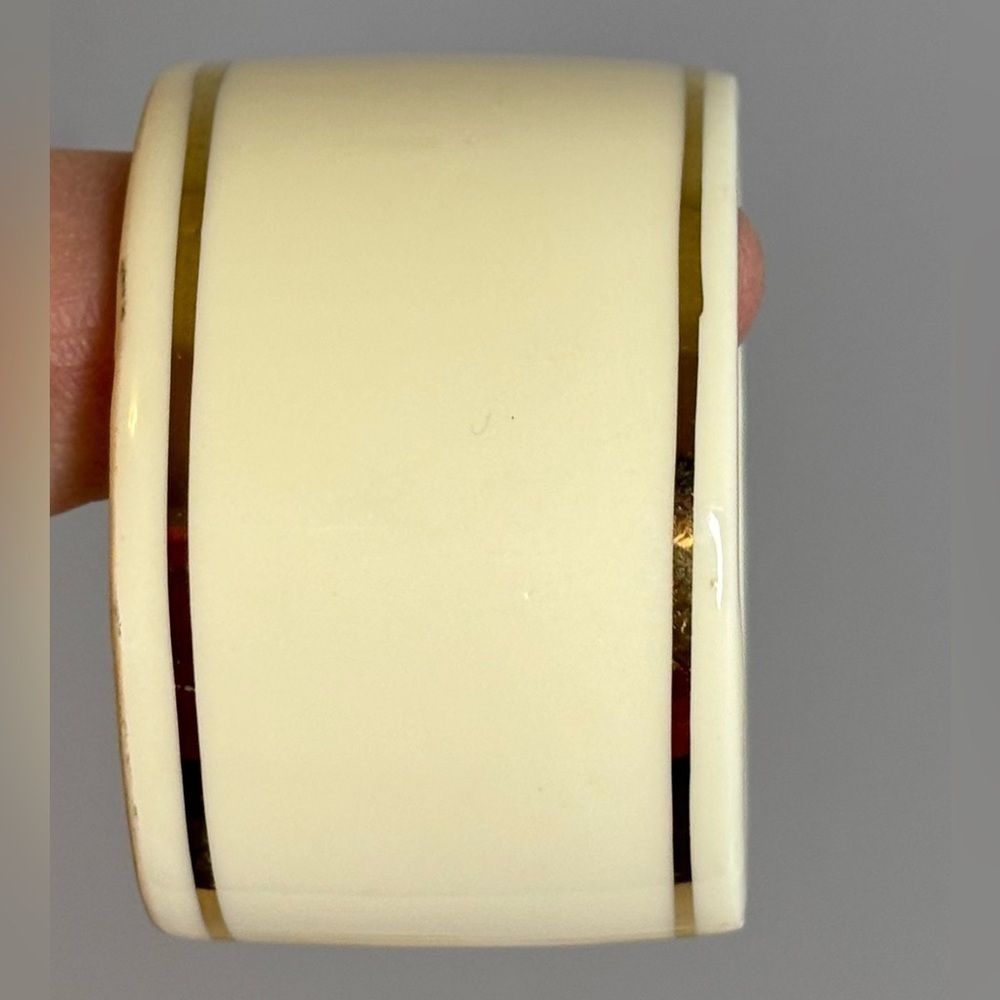 NAPKIN RINGS (BONE CHINA) - Picture 4 of 6